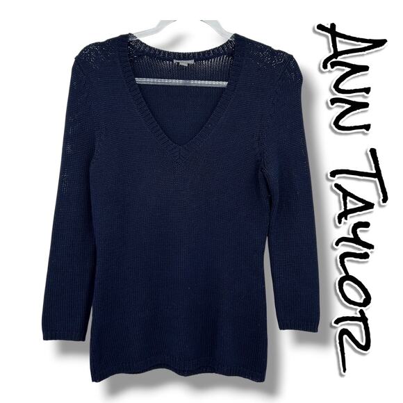Ann Taylor Navy Blue Silk V-Neck Sweater Elegant Quiet Luxury Womens Size XS - Picture 1 of 10
